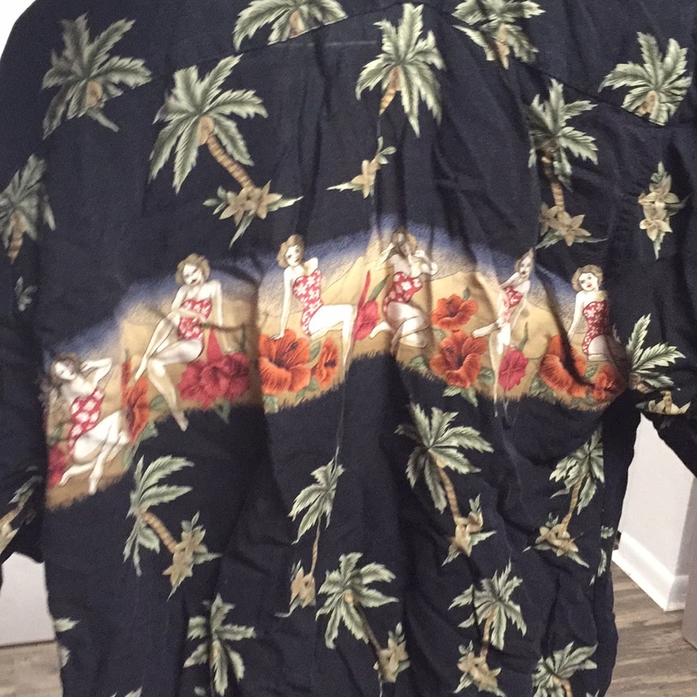 Button up - Picture 2 of 2